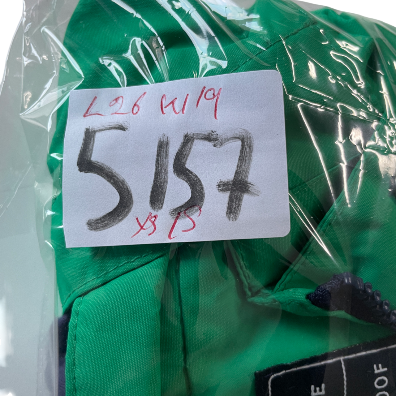MOUNTAIN warehouse. Lightweight Waterproof Jacket Perfect for XS/S  L 26 W 19 SKU  5157