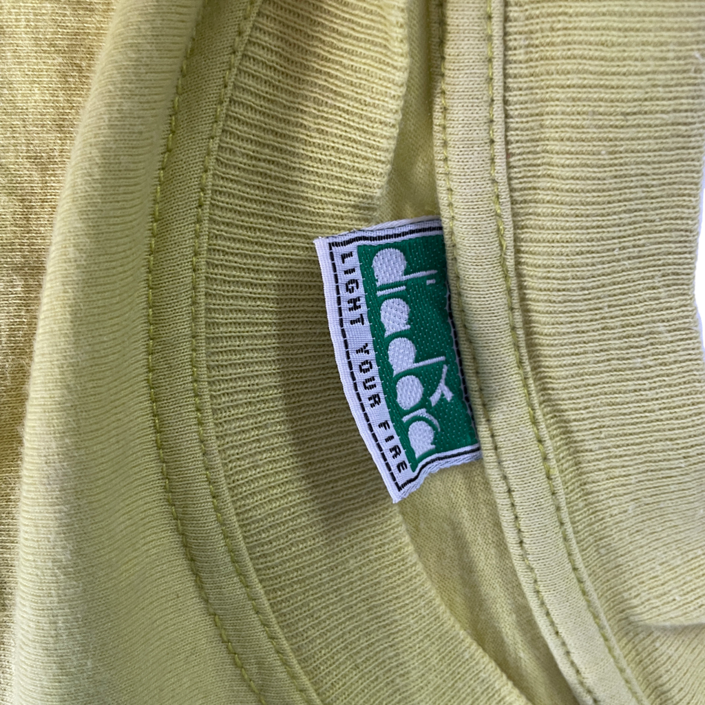 Vintage diadora Men's Yellow and Green T-shirt  IN S/M L 27 W 19 SKU 5171