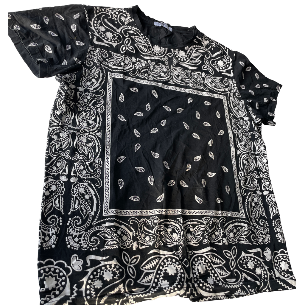 P2P BANDANA PATCHWORK kakashi T SHIRT black XL. L 28 W 22 SKU 5176