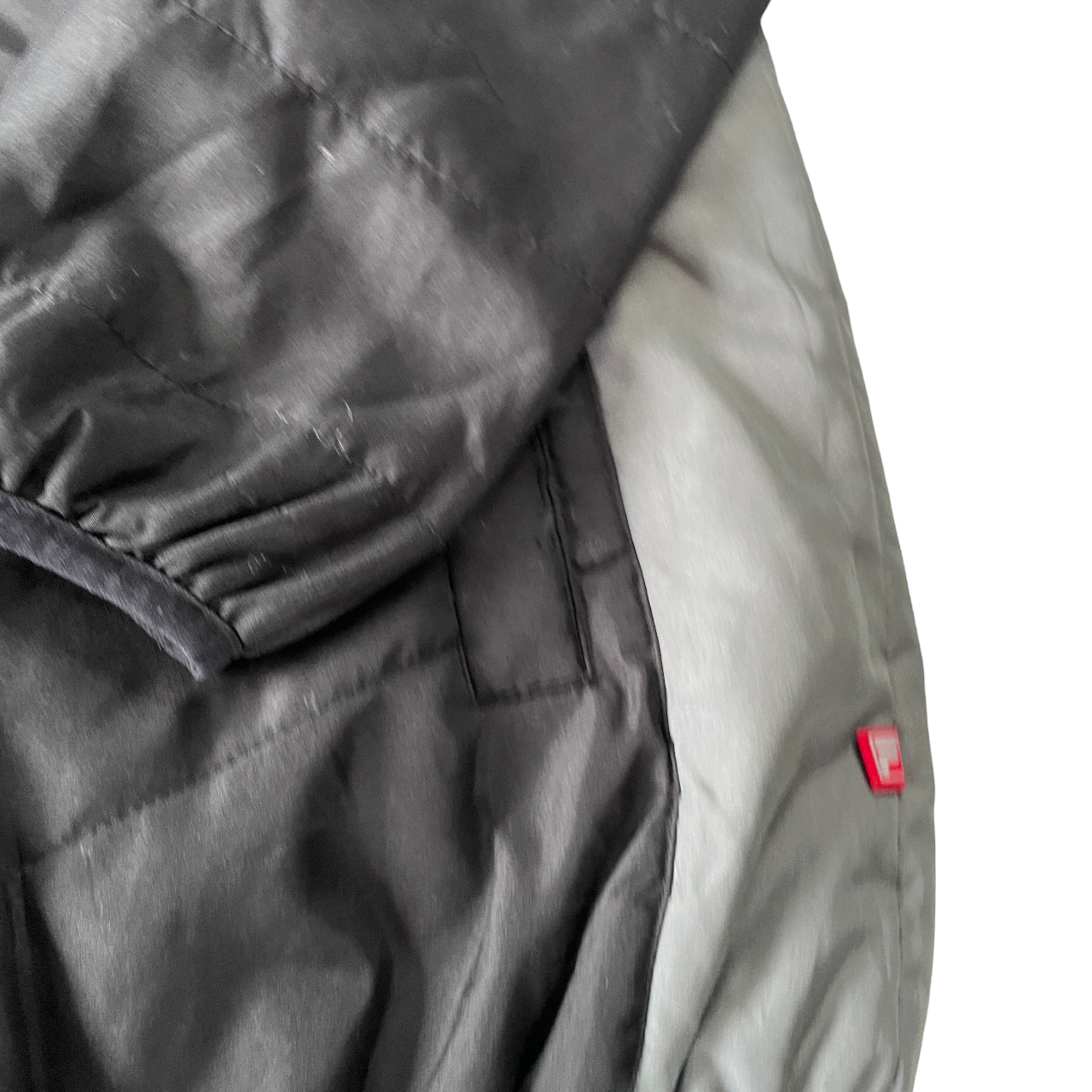 Vintage Fila Grey Black Puffer Coat - M/L  L 27 W 21 SKU 5182