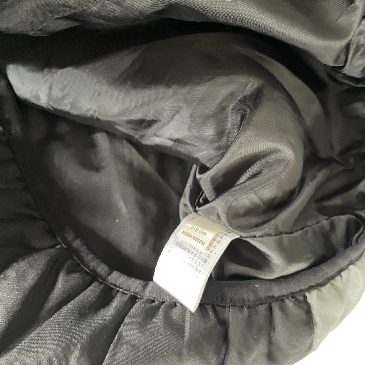 Vintage Fila Grey Black Puffer Coat - M/L  L 27 W 21 SKU 5182