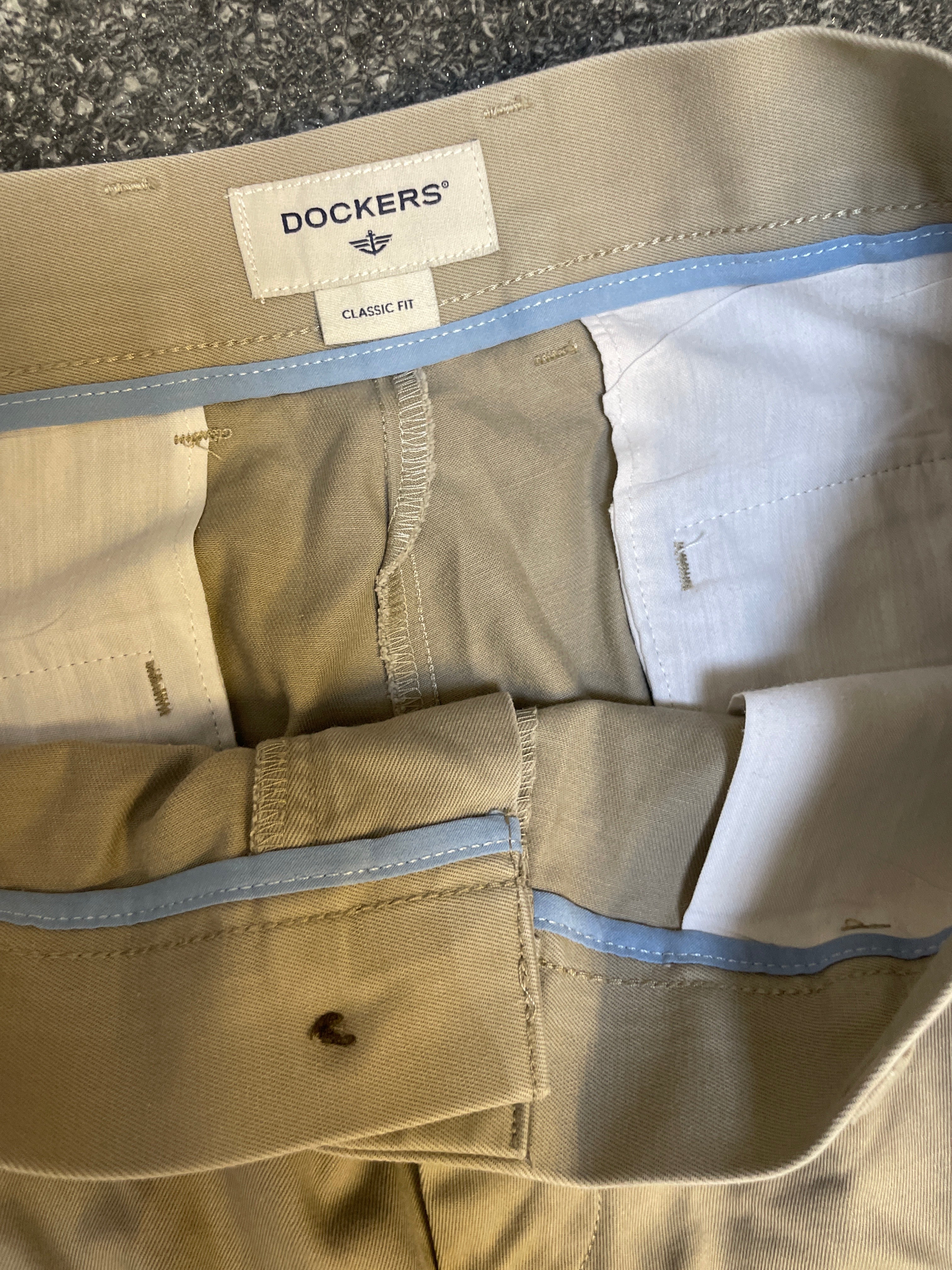 Vintage dockers classic fit mens cream trousers