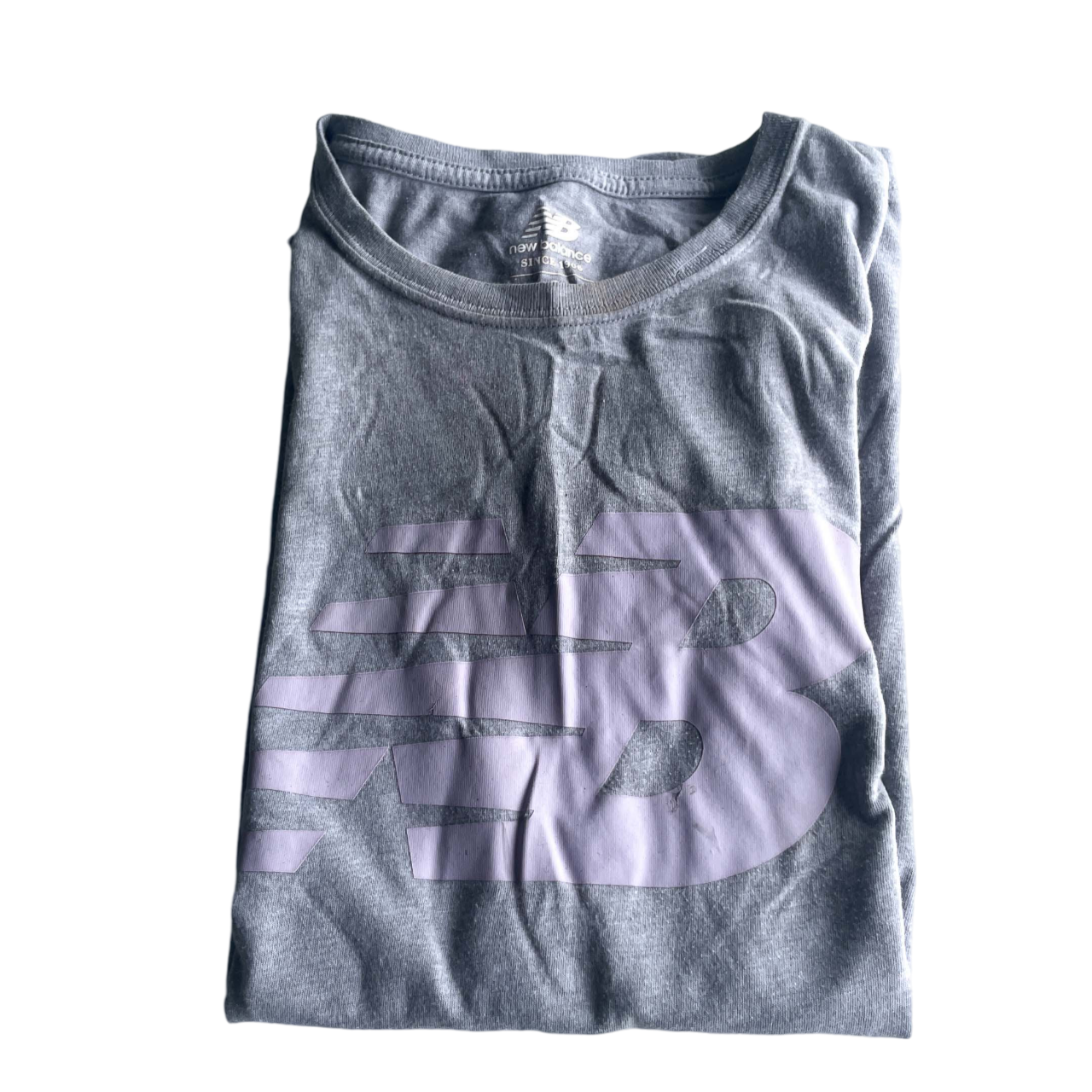Vintage T-Shirt New Balance Classic Tee - Gray in medium L 25 W 16 SKU 5205