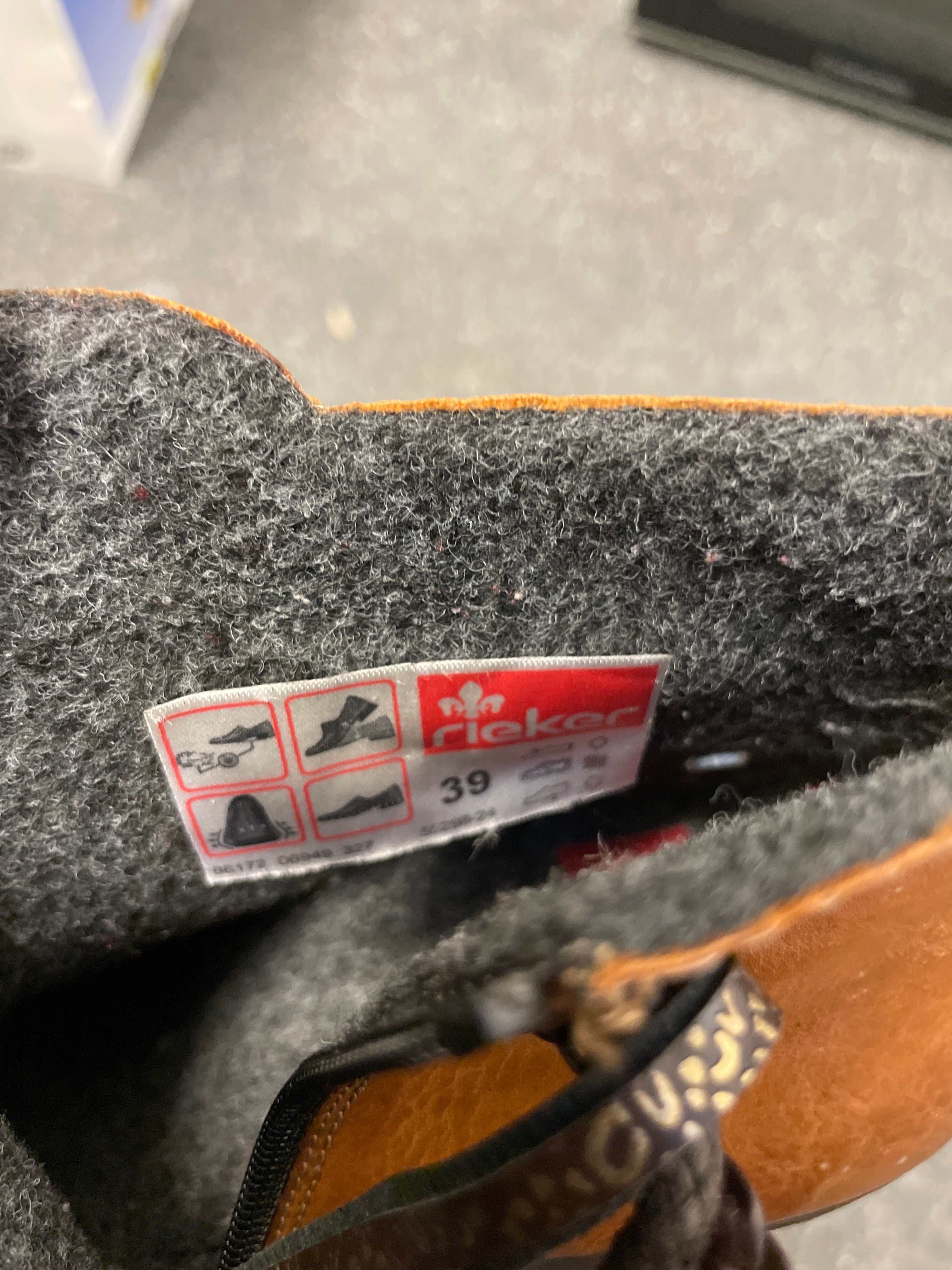 Vintage Rieker Women's Fee Cayenne boots