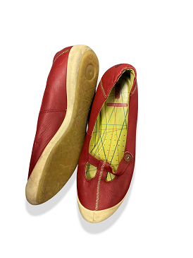 Vintage red leather flat womens shoe