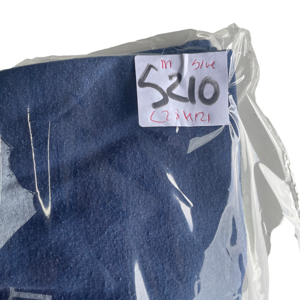 american blue graphic t shirt in size M L 28 W 21 SKU. 5210