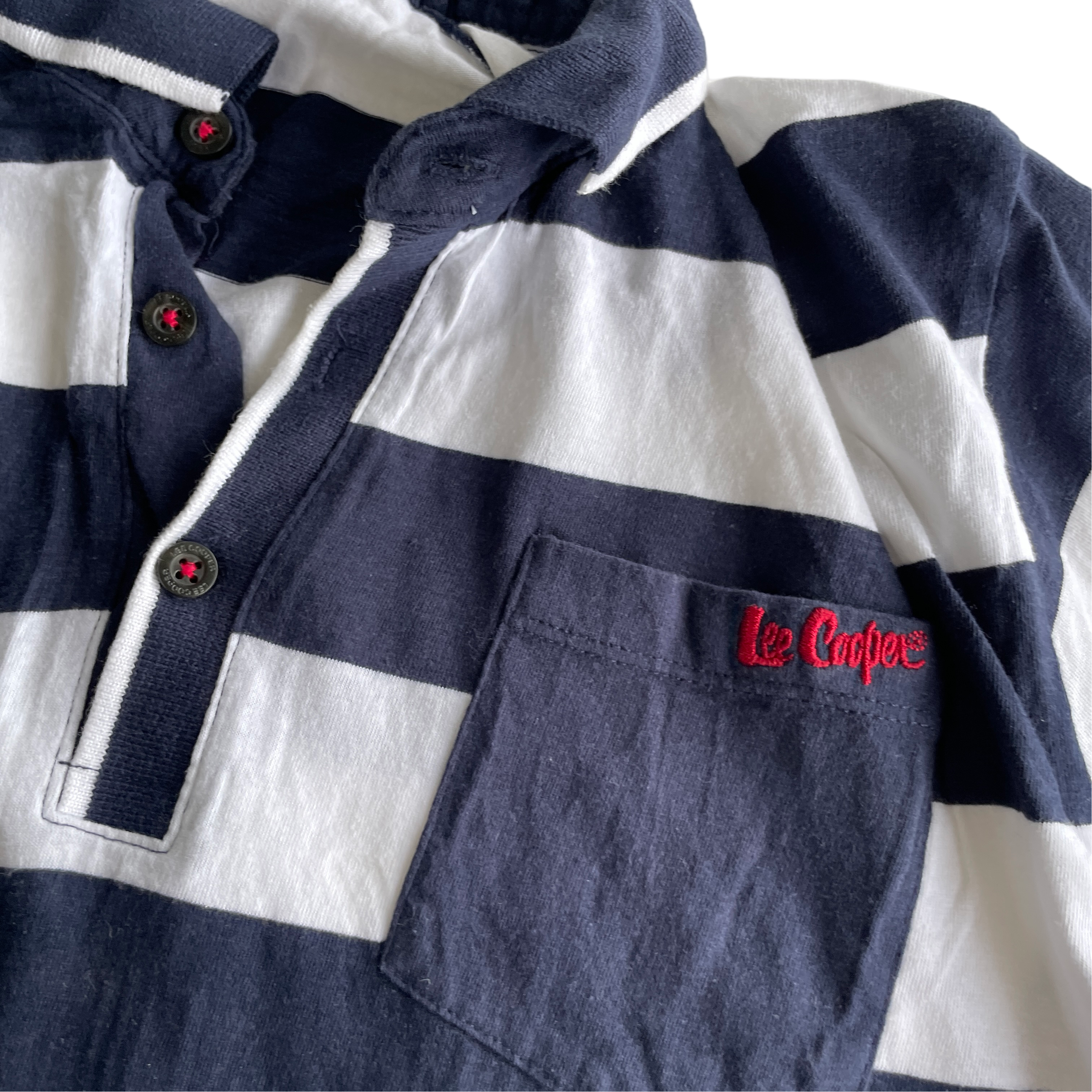 Lee Cooper White Casual Shirts Tops white and navy &nbsp;for Men IN L L29 W  20SKU 5228