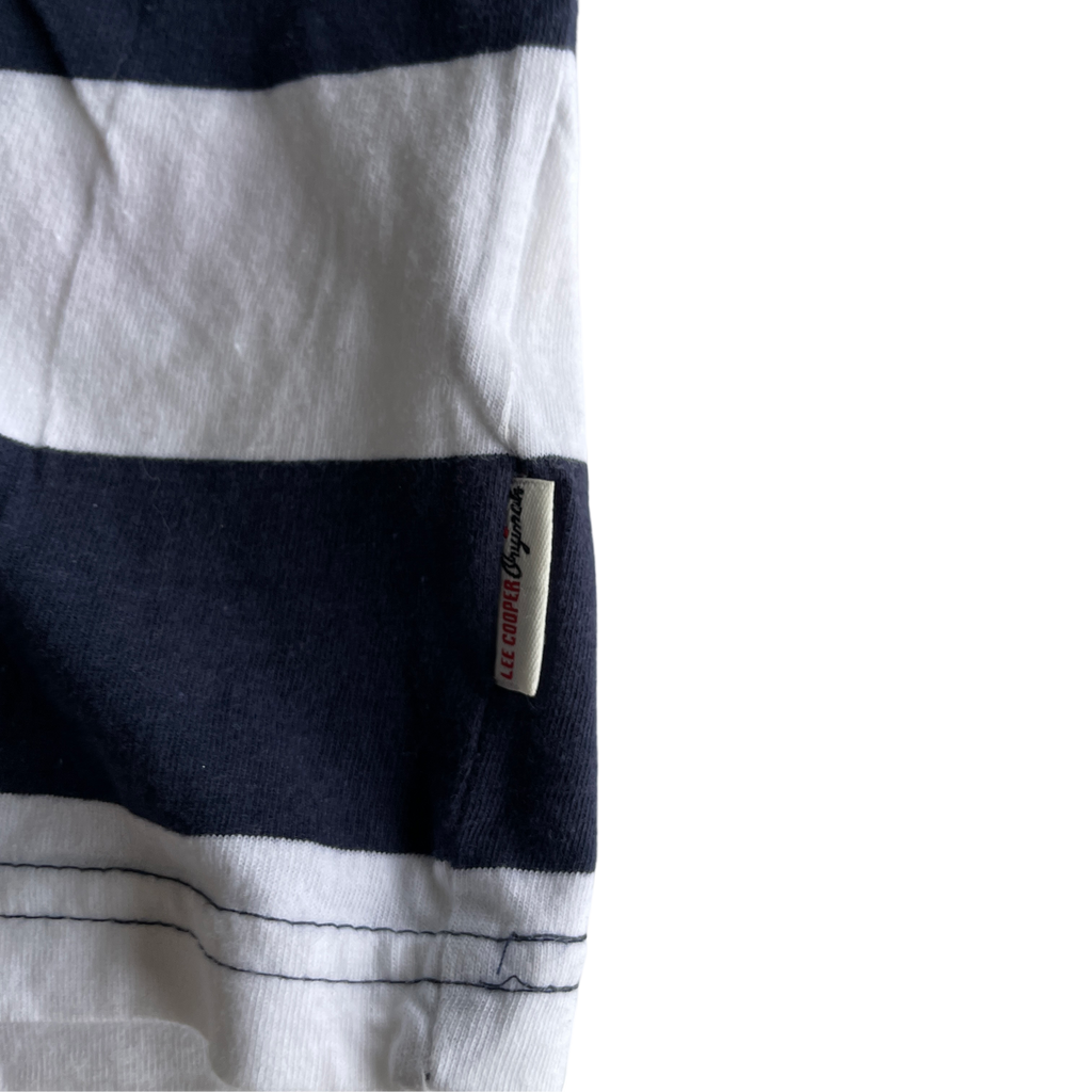 Lee Cooper White Casual Shirts Tops white and navy &nbsp;for Men IN L L29 W  20SKU 5228
