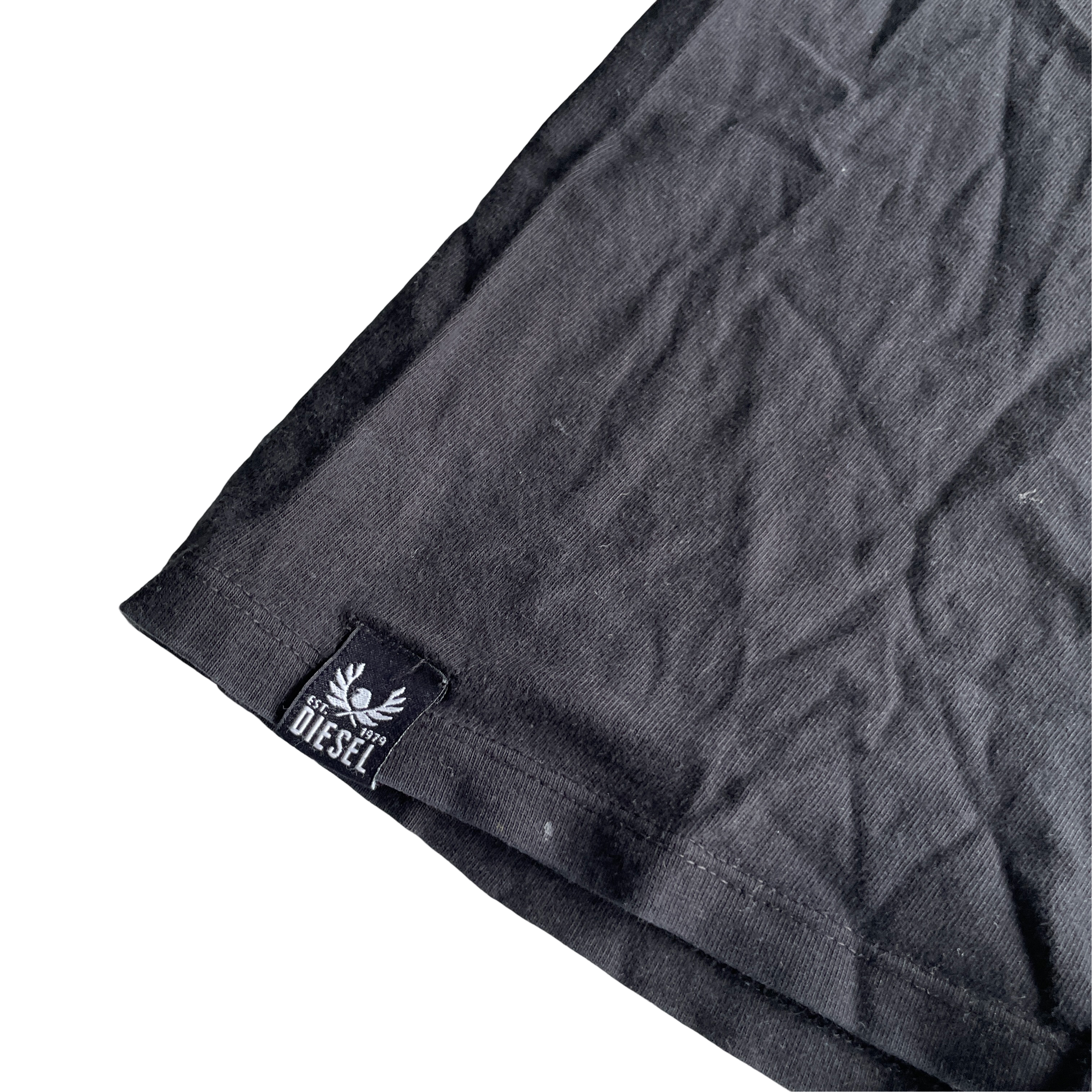 vintage y2k black diesel t shirt women IN SIZE MEDIUM &nbsp;L 26 W 20 SKU 5240&nbsp;
