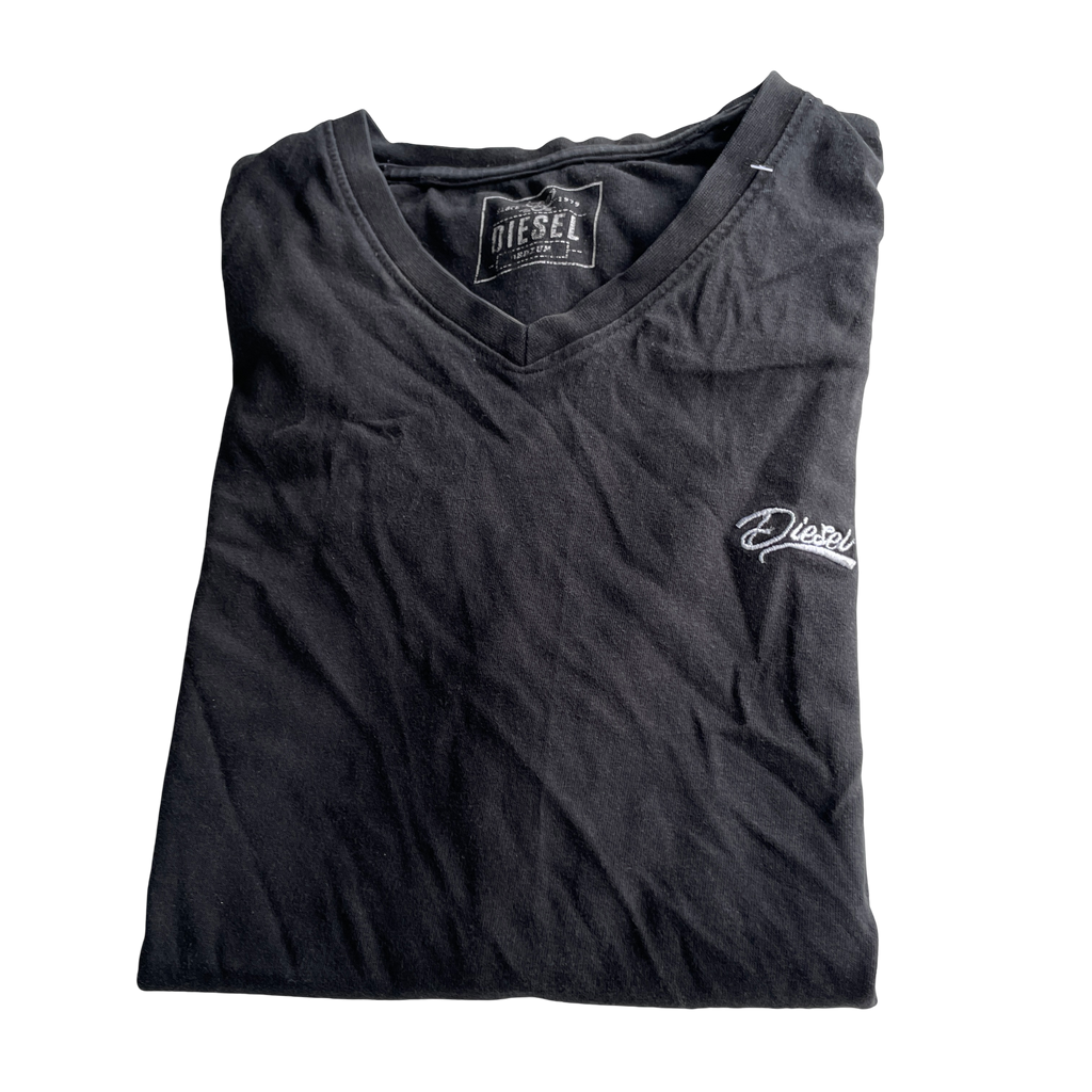 vintage y2k black diesel t shirt women IN SIZE MEDIUM &nbsp;L 26 W 20 SKU 5240&nbsp;