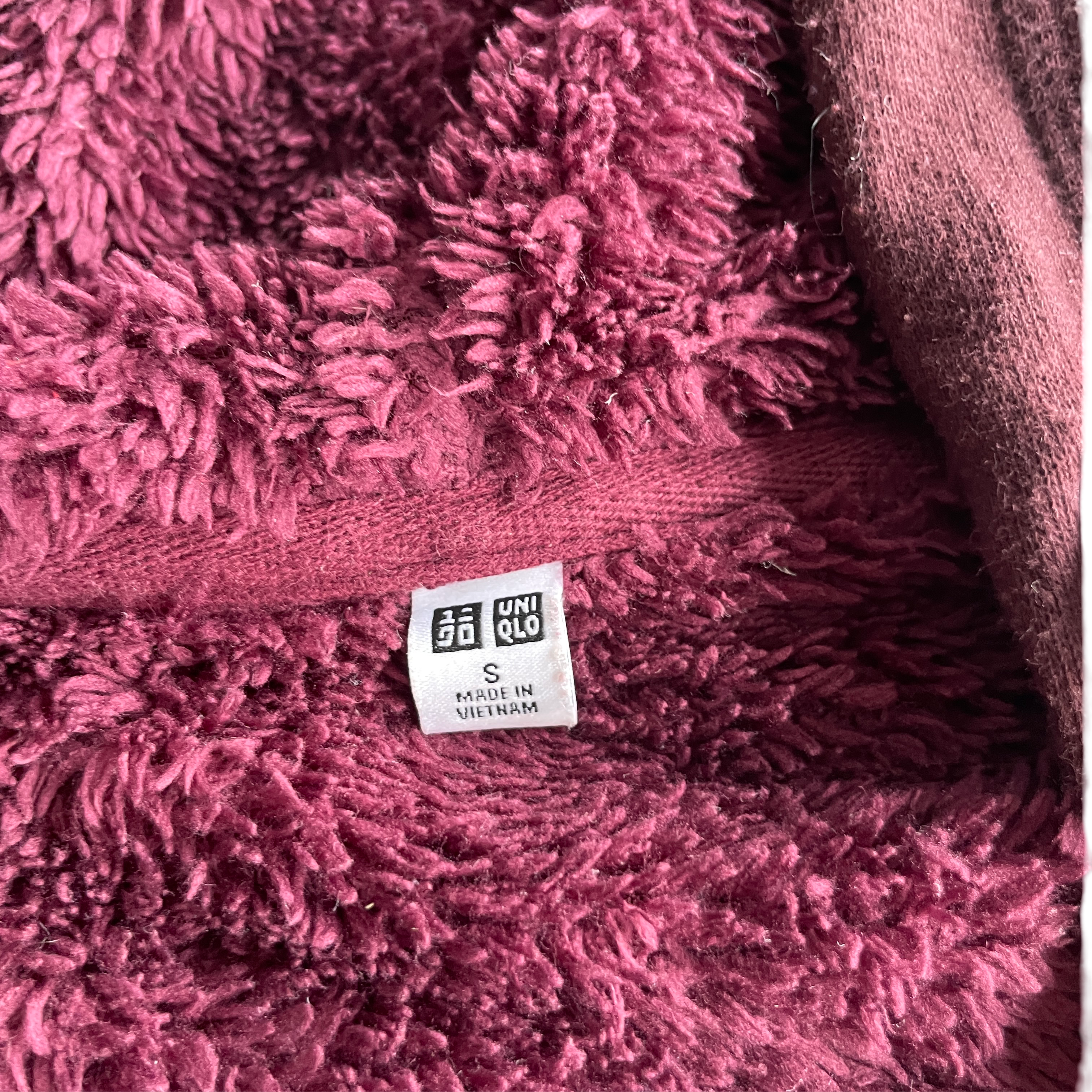 Vintage Y2K/2000s Faded Light Red Blank uniqlo Style Essential Zip Up Hoodie! fleece SKU 5242 L 25 W 18