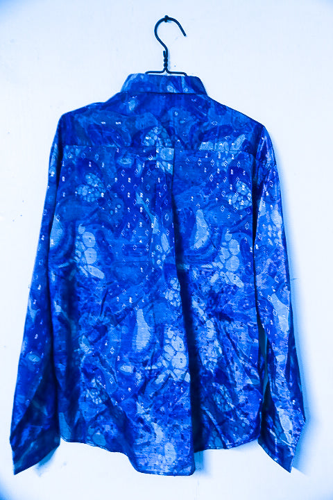 Vintage men Thai silk blue patterned long sleeve shirt in XL|L32 W21|SKU 6541