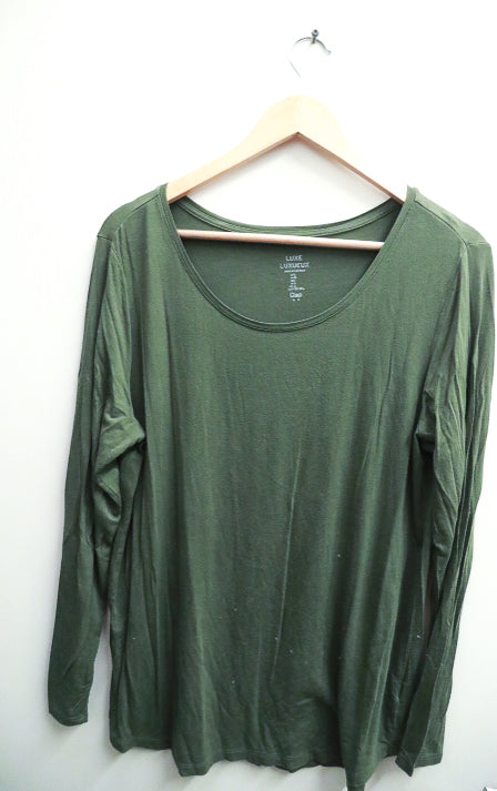 Vintage GAP green round neck large womens tees