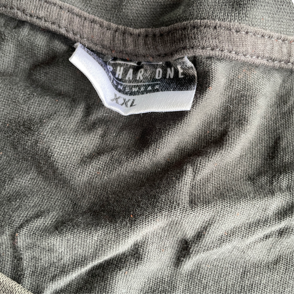 Alphar one retro-rocker-graphic-print-t-shirt-charcoal-grey black t shirt in size XXL L 30 W 22