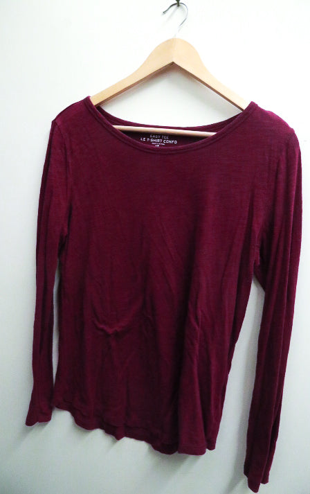 Vintag GAP wine round neck long sleeve tee