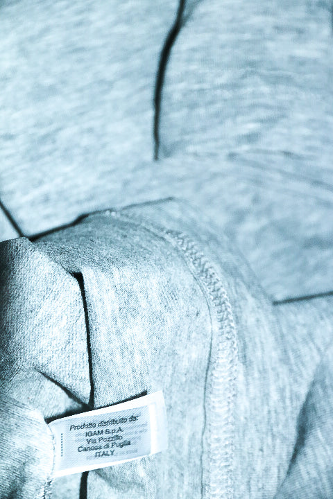 Vintage men Sergio Tacchini grey V-neck plain tees in S|L29 W18|SKU 6560