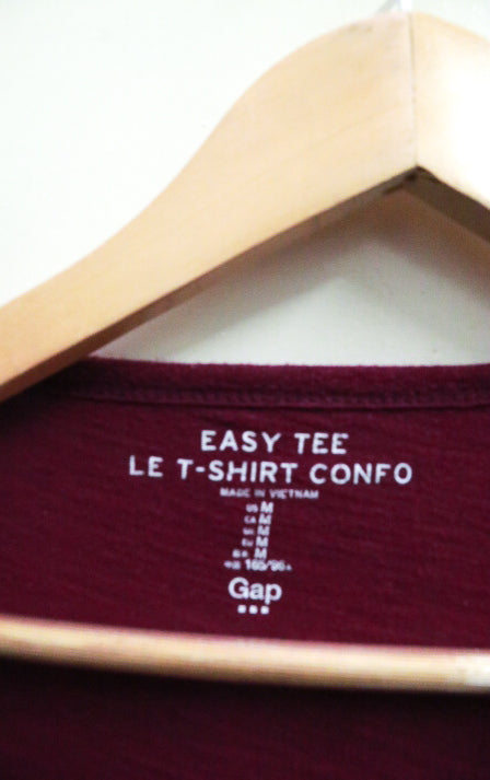 Vintag GAP wine round neck long sleeve tee