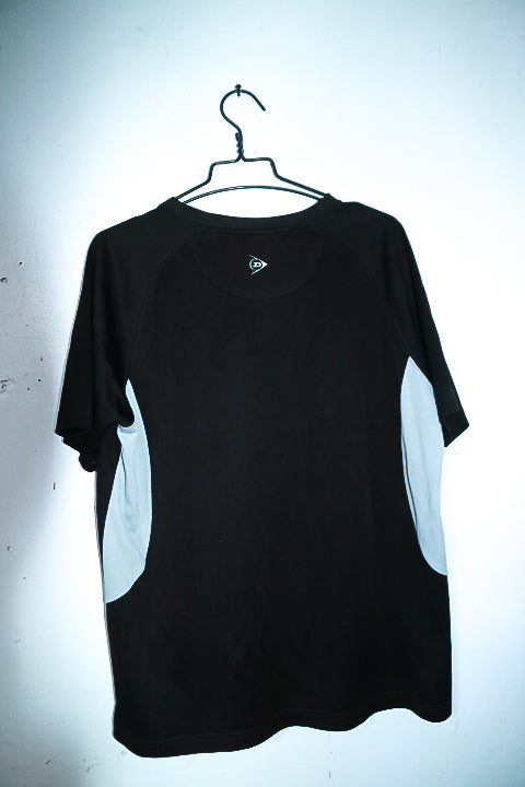 Vintage men Black colourblock Dunlop short sleeve tees in M|L29 W22|SKU 6568