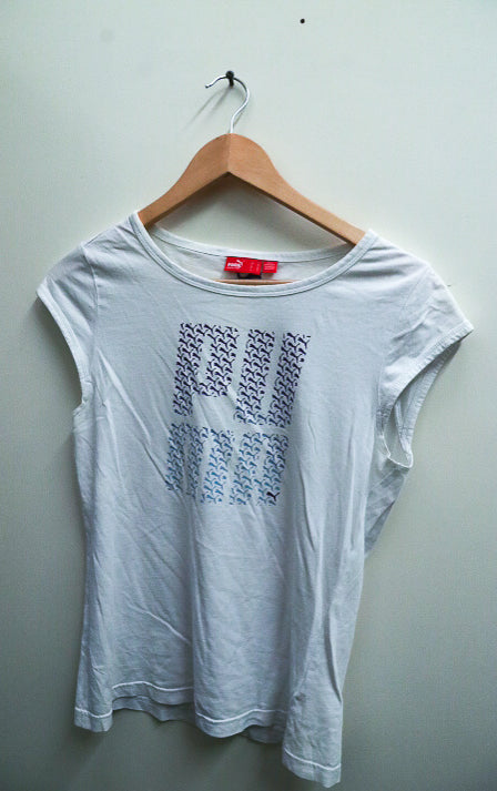 Vintage white puma regular fit short sleeve medium tees