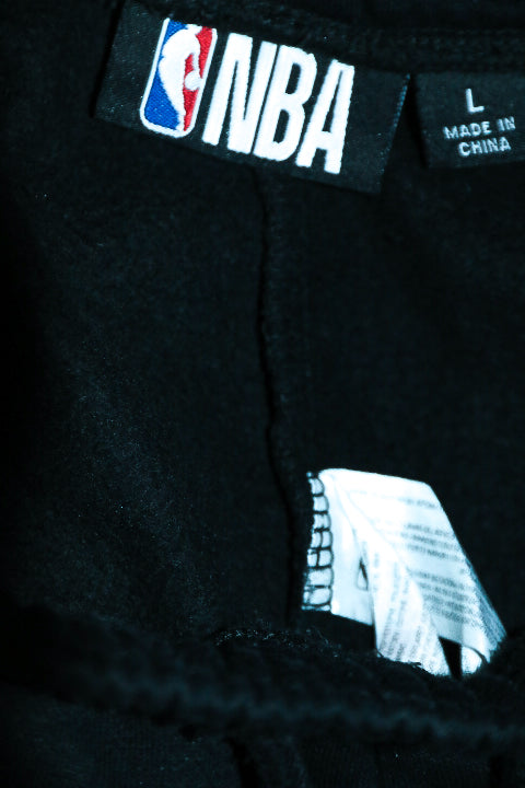 Vintage men black NBA Chicago Bulls logo print drawstring short in L|L9 W34|SKU 6582