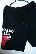 Vintage men black NBA Chicago Bulls logo print drawstring short in L|L9 W34|SKU 6582