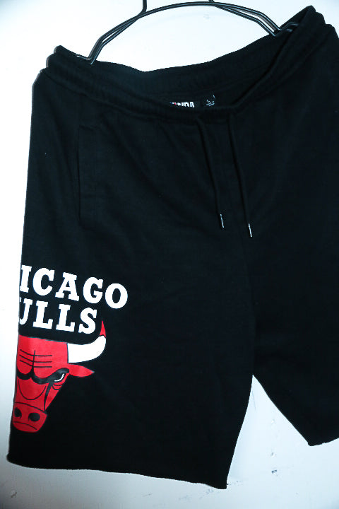 Vintage men black NBA Chicago Bulls logo print drawstring short in L|L9 W34|SKU 6582