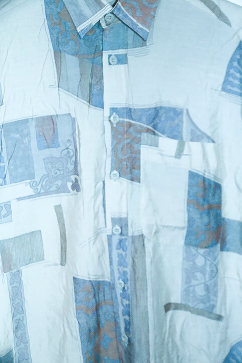 Vintage men grey hawaiin abstract 90's short sleeve shirt in M|L31 W22|SKU 6586