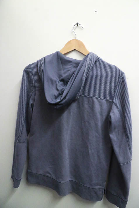 Vintage Under Armour womens fitted grey hoodie size M