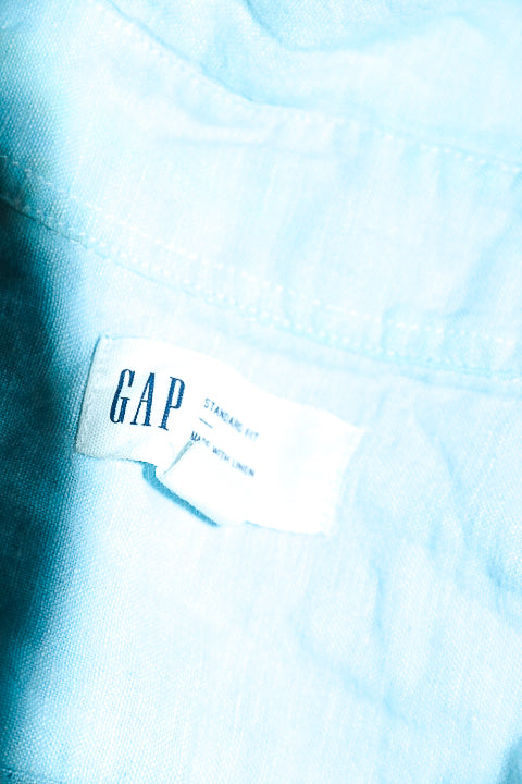 Vintage men GAP sky blue long sleeve plain regular fit shirt in M|L29 W22|SKU 6595