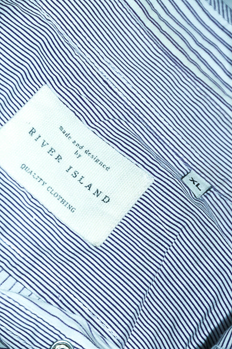 Vintage men River Island grey stripe double pocket short sleeve quality shirt in L|L34 W24|SKU 6604