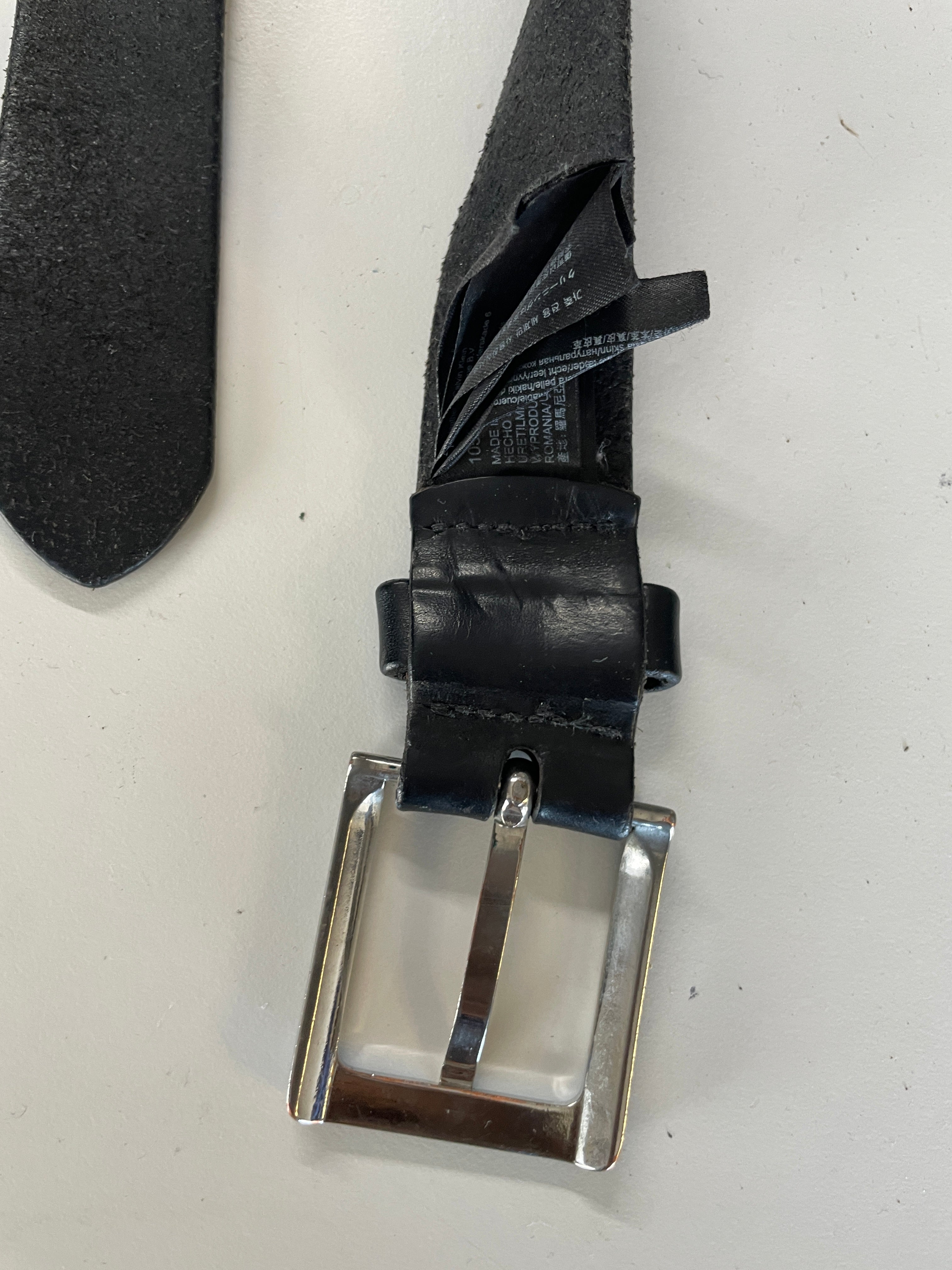 Calvin Klein Men's Belt | Vintage Leather Jeans Belt Black L50 (Est Size L-XL) SKU 5273