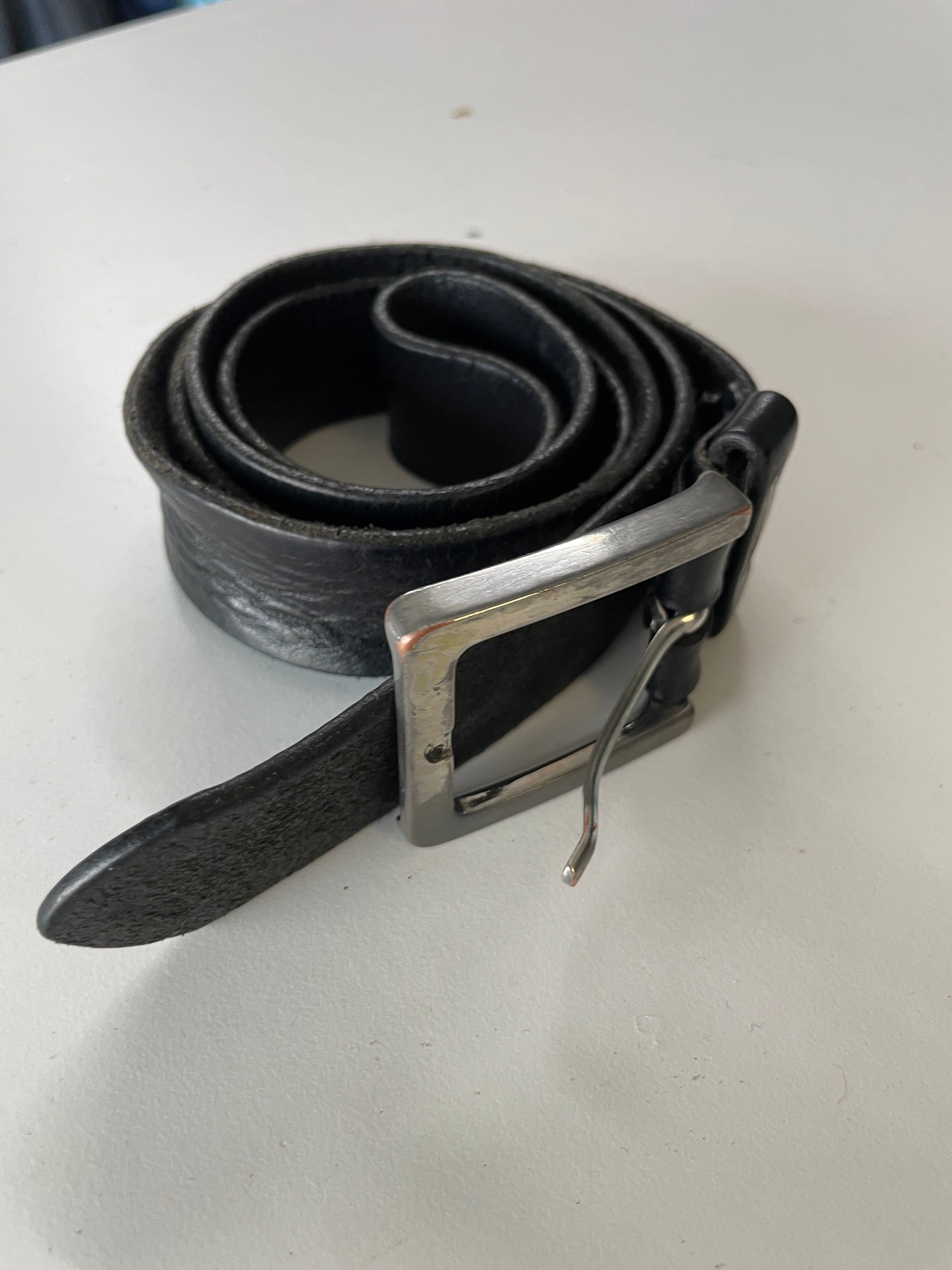 Calvin Klein Men's Belt | Vintage Leather Jeans Belt Black L50 (Est Size L-XL) SKU 5273