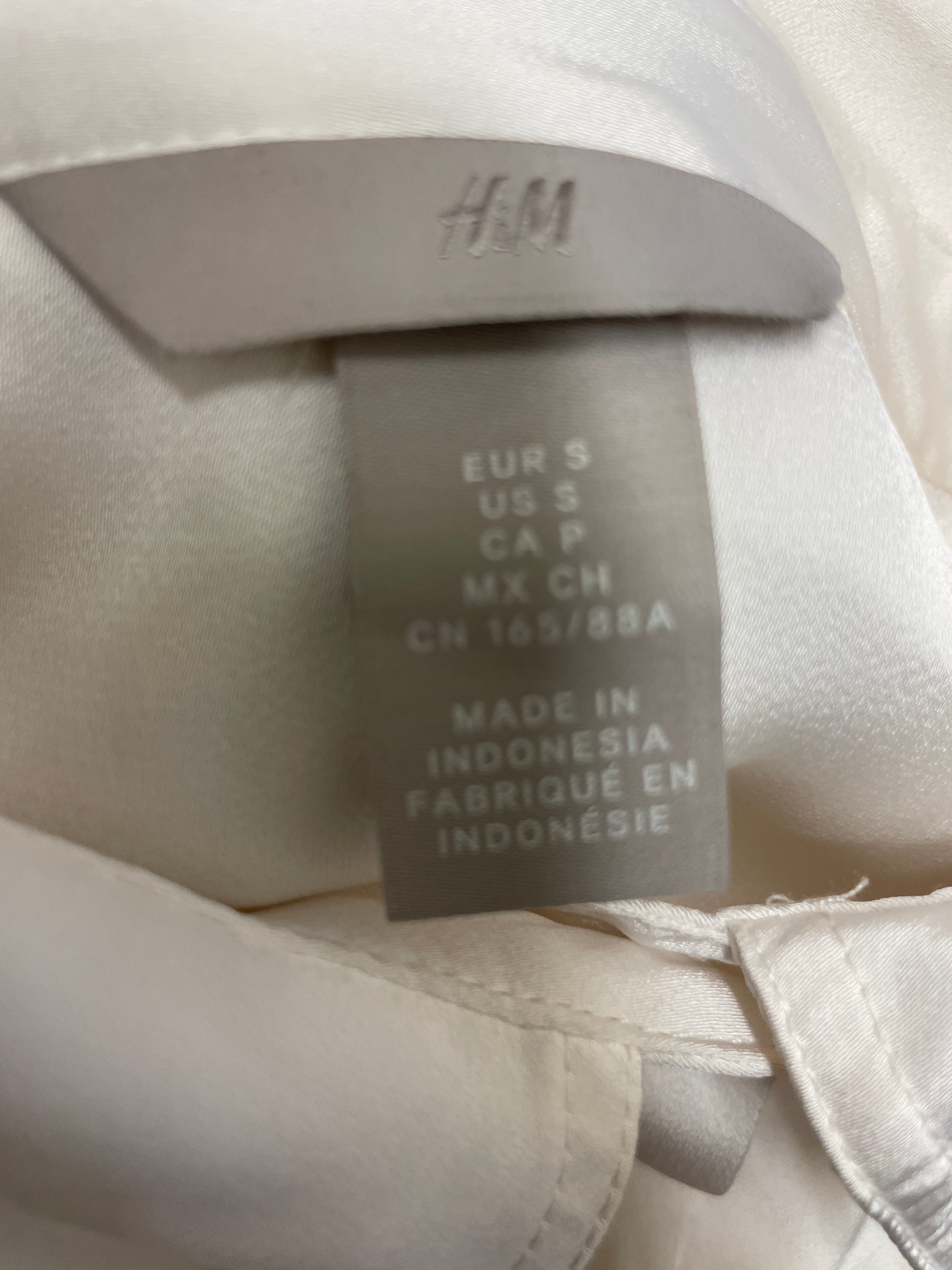 Rubynee  Vintage y2k H&M white regular fit linen long sleeve shirt