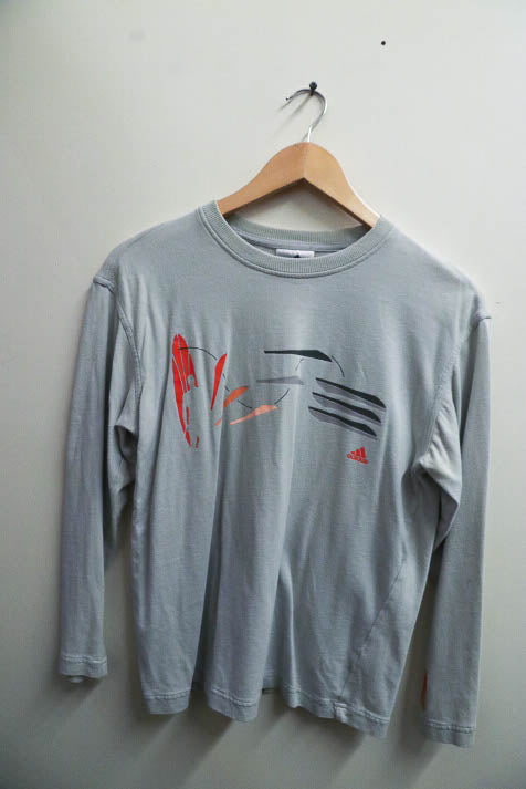 Vintage full sleeve grey mens printed Adidas medium tshirt