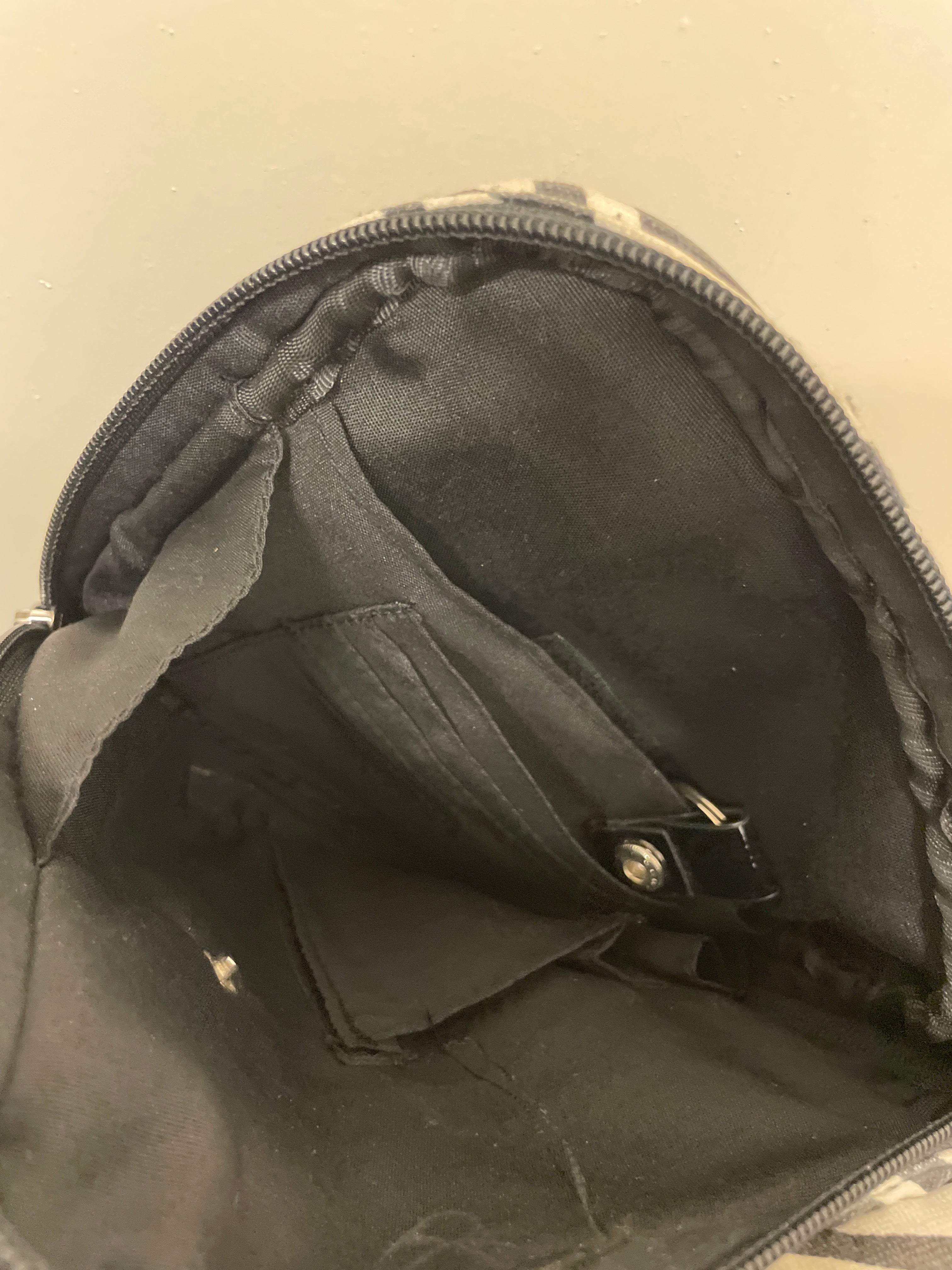 Rubynee  Vintage y2k original zebra print cross bag