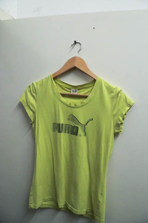 Vintage yellow small Puma exclusive logo print tee