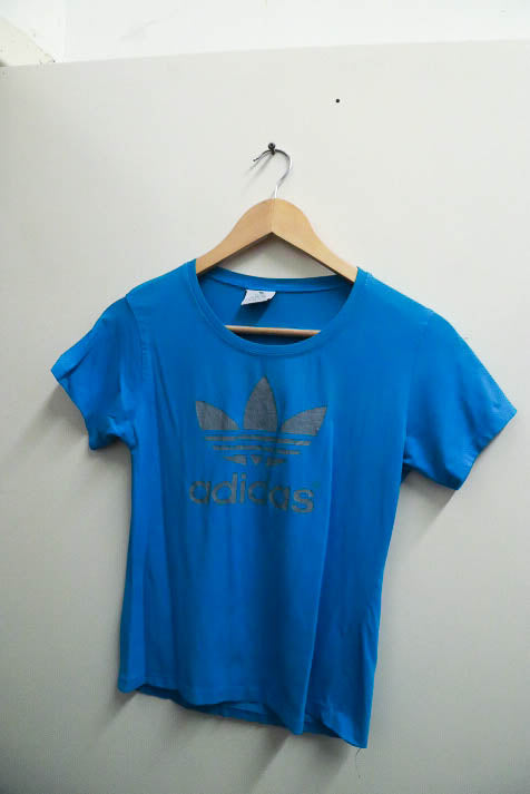 Vintage blue small Adidas mens logo print tee