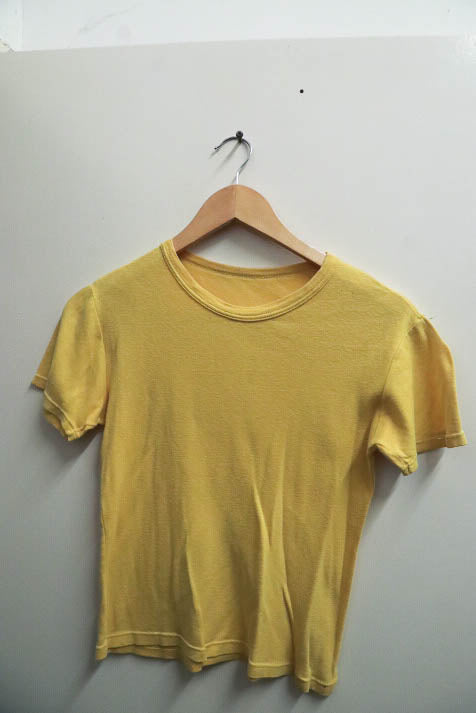 Vintage plain yellow round neck tee size S