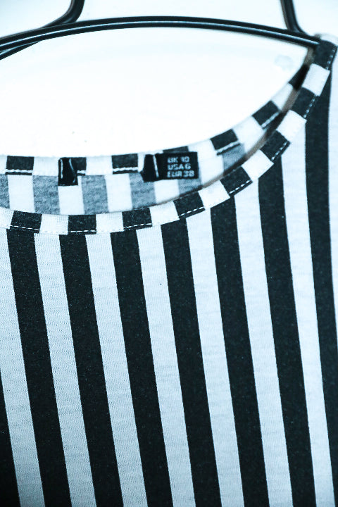 Vintage women black & white stripe babydoll round neck midi dress UK 10|L34 W15|SKU 6621