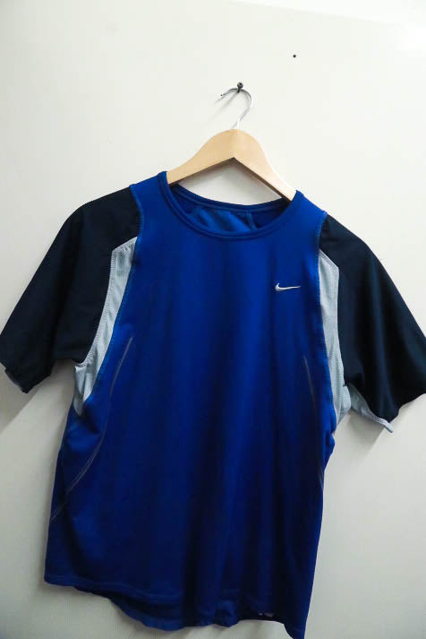 Vintage nike color block blue training small tees