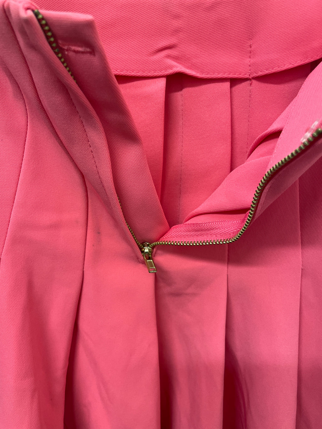 Rubynee Vintage y2k H&M pink heavy mini skirt