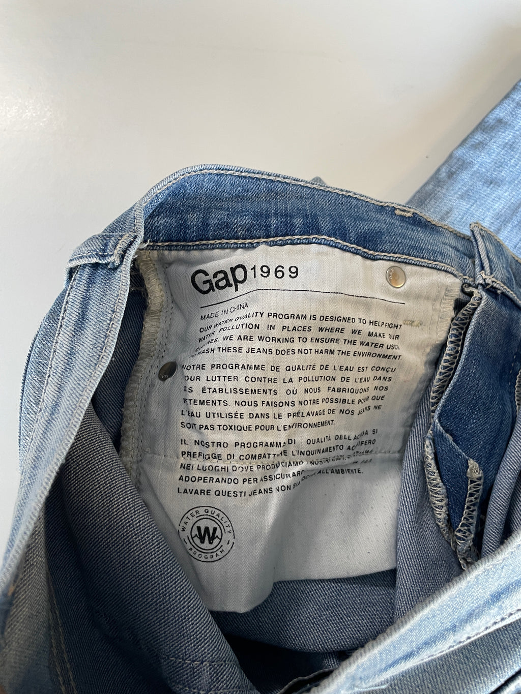 GAP | 1969 Girlfriend Jeans W 31 L 28 label says 26R  SKU 5292