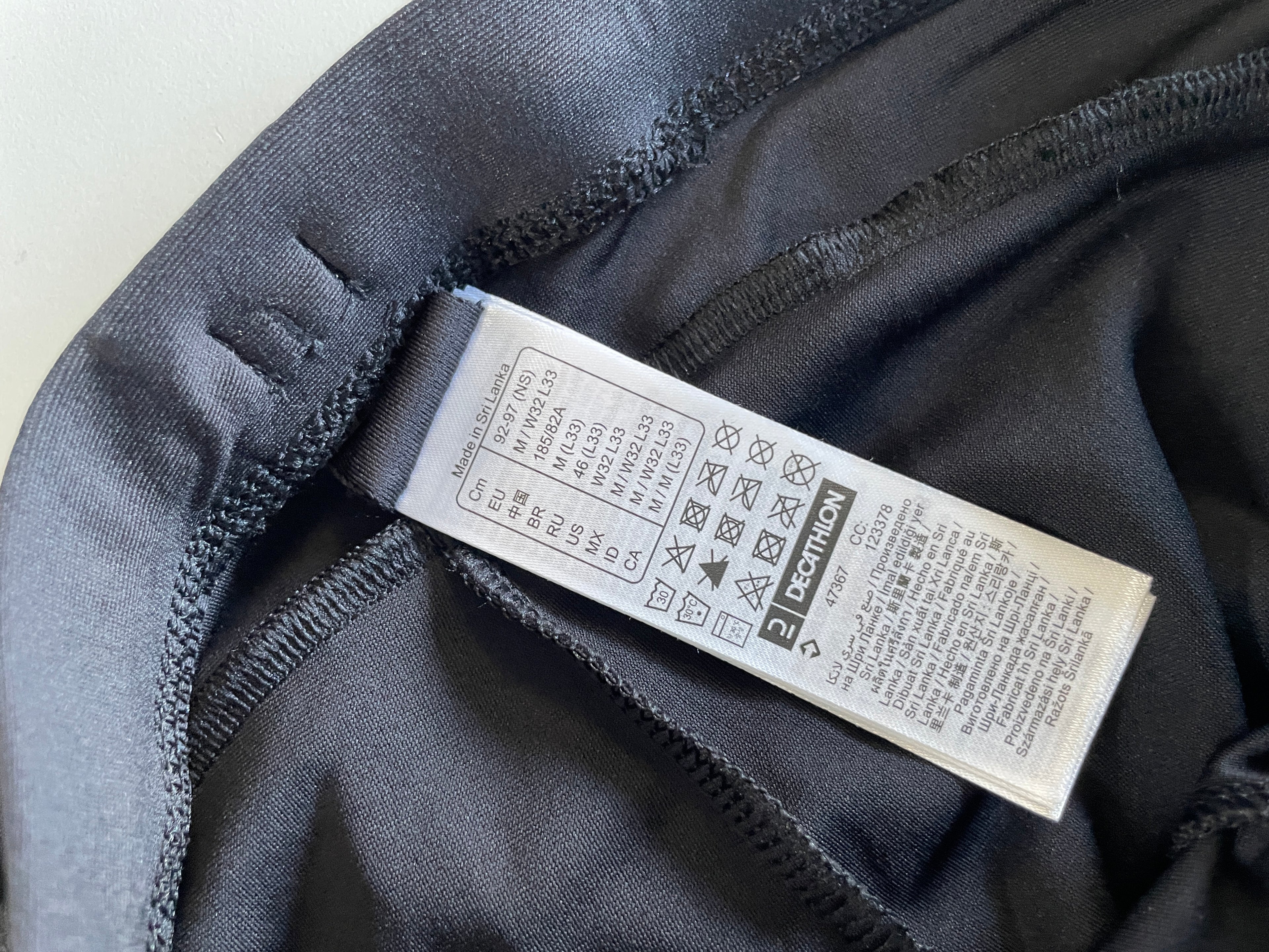 Decathlon womens black work out tight in waist 28 L 30 sku 5298