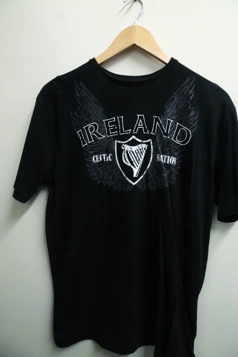 Vintage Black Ireland Celtic Nation print mens Tees