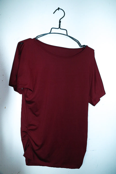 Vintage women short sleeve boat neck wine ruched side blouse in XL|L28 W15|SKU 6641