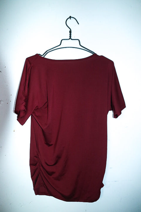 Vintage women short sleeve boat neck wine ruched side blouse in XL|L28 W15|SKU 6641