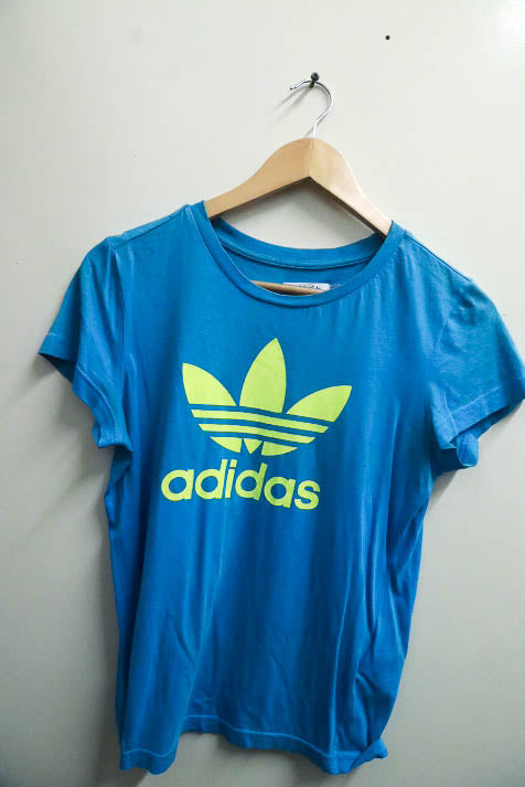 Vintage small blue Adidas logo print tees
