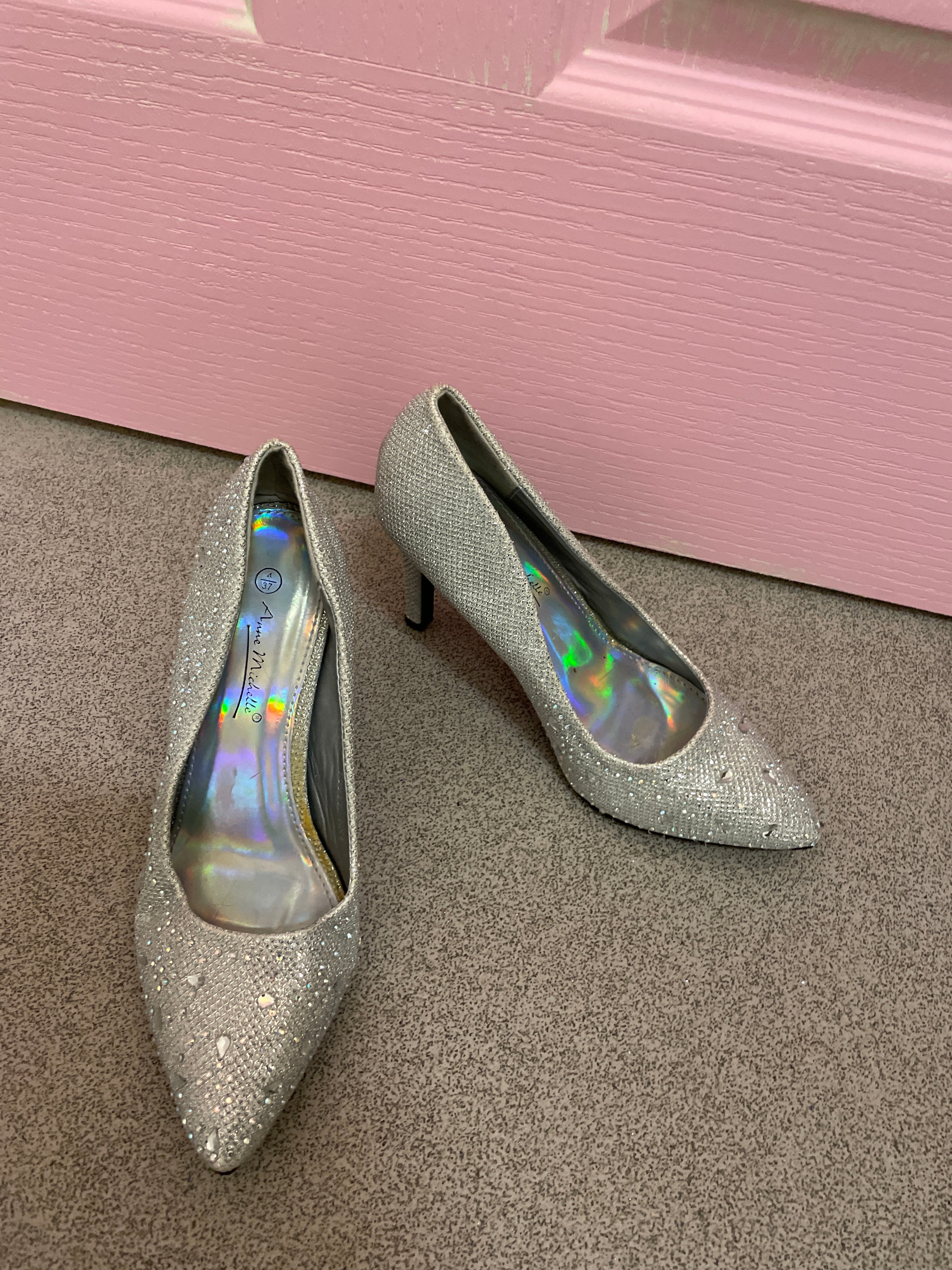Rubynee Vintage y2k Ladies Anne Michelle Silver sparkling high heel Shoes'
