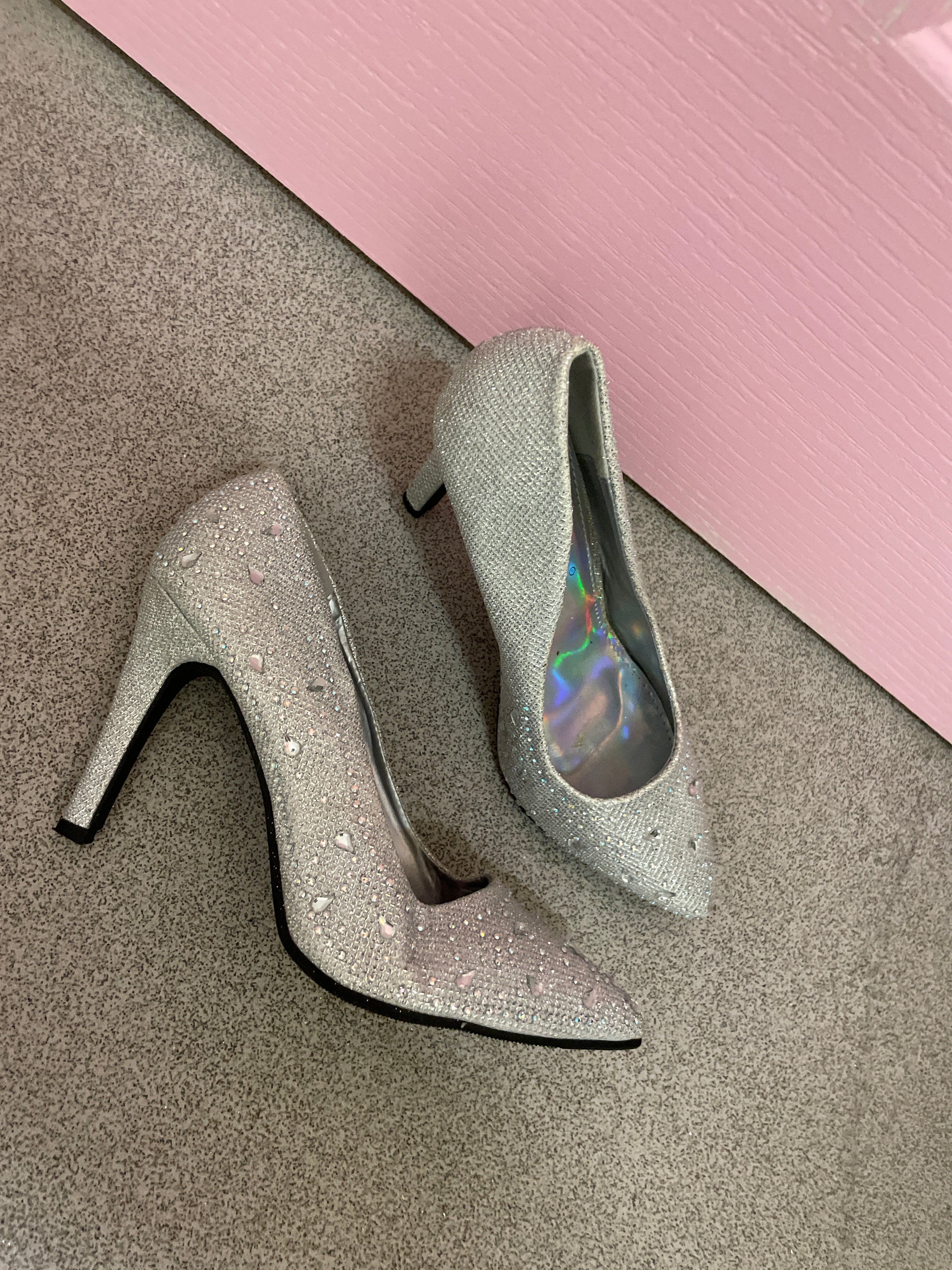 Rubynee Vintage y2k Ladies Anne Michelle Silver sparkling high heel Shoes'