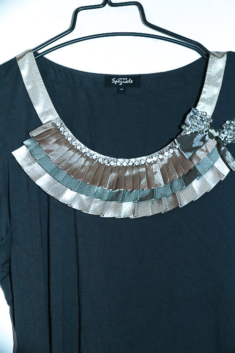 Vintage women gold ruffle neck per una grey top size 12|L24 W17|SKU 6644